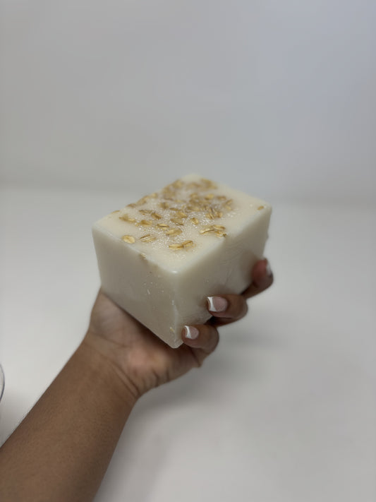 OATMEAL, CASTOR, OLIVE, ALOE BAR