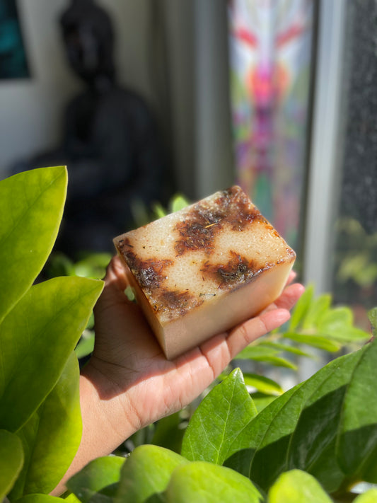 LAVENDER ROSE BAR
